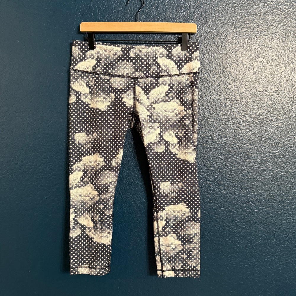 Lululemon Wunder Under Cropped pant